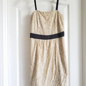 🆕 F21 • lace dress